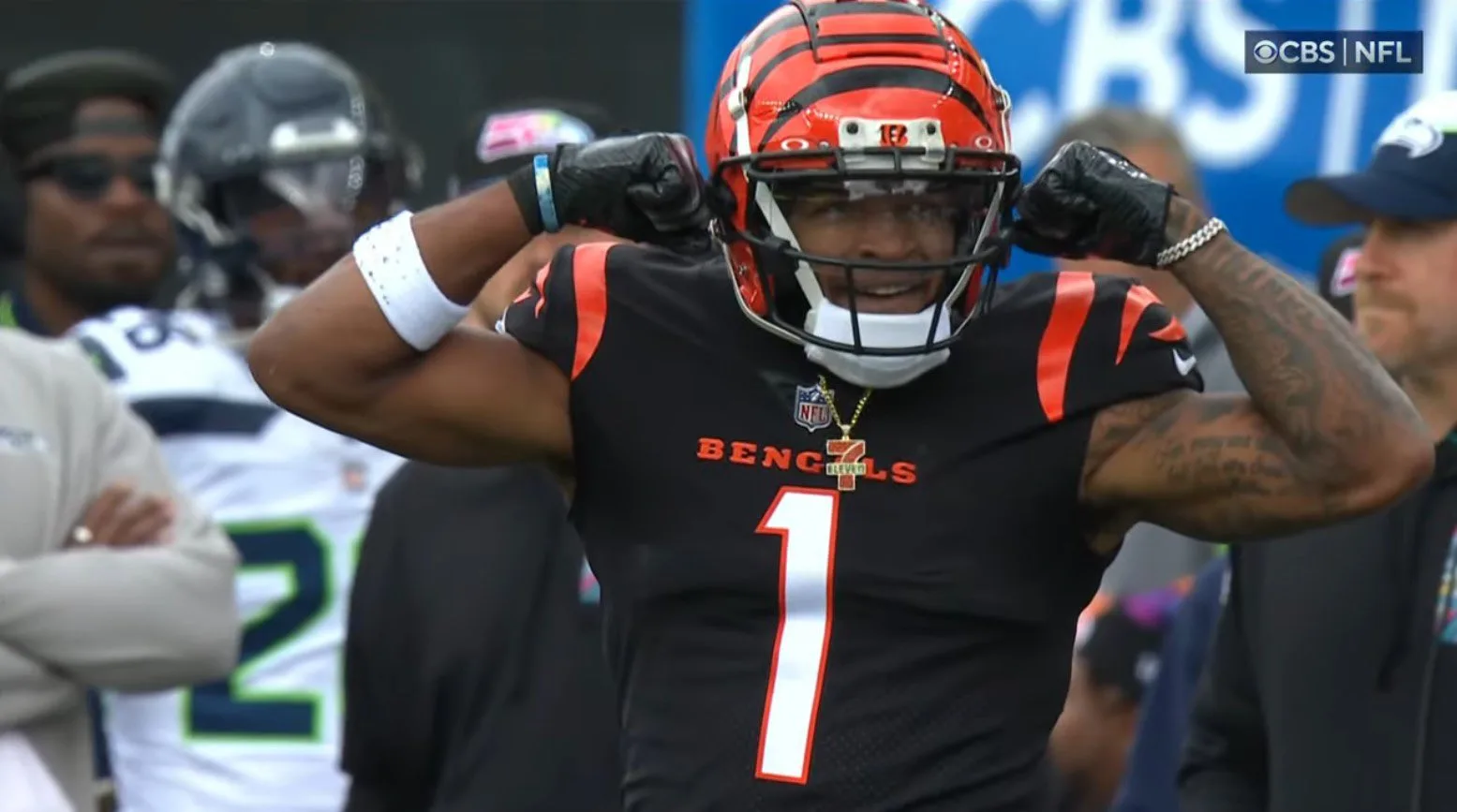 Always open. Ja'Marr Chase is repping a 7-Eleven chain today