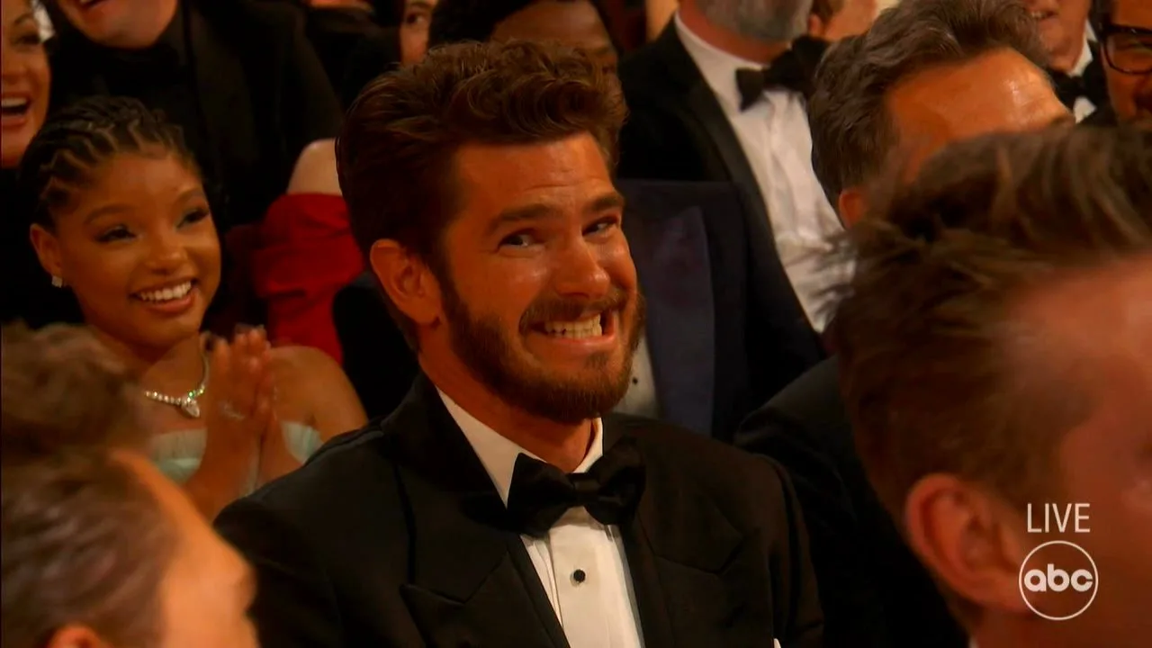 only thing i liked about jimmy kimmel's monologue was this andrew garfield reaction