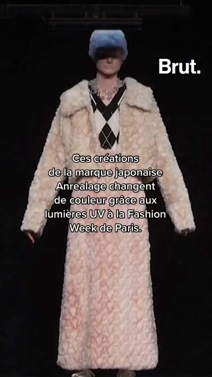 Des tenues qui changent de couleur avec les rayons UV