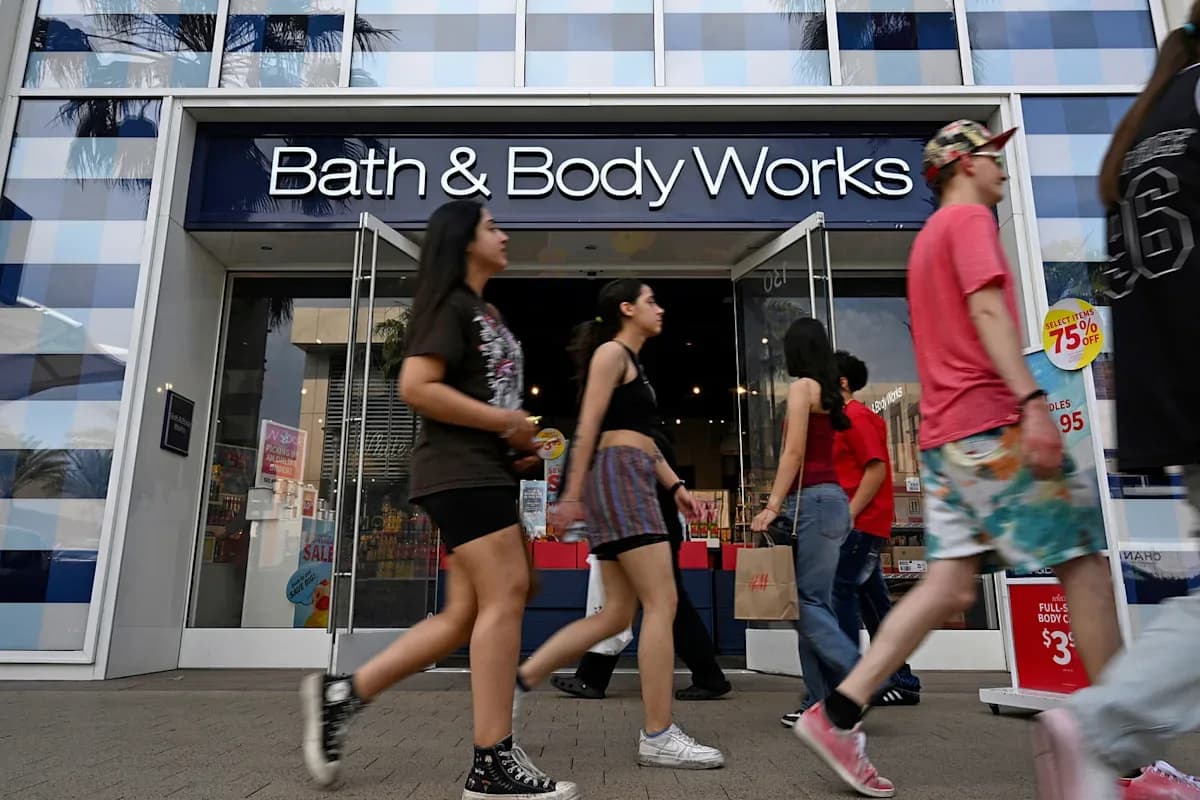 Bath & Body Works apologizes for candle that shoppers say resembles a KKK hood