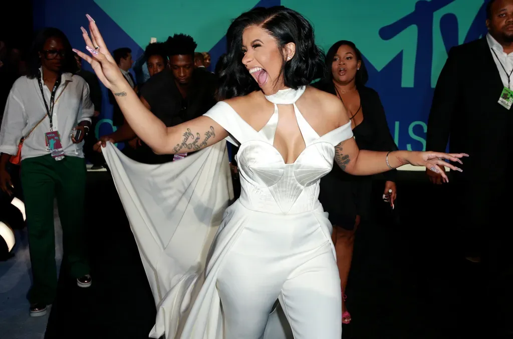 Cardi B, 2017