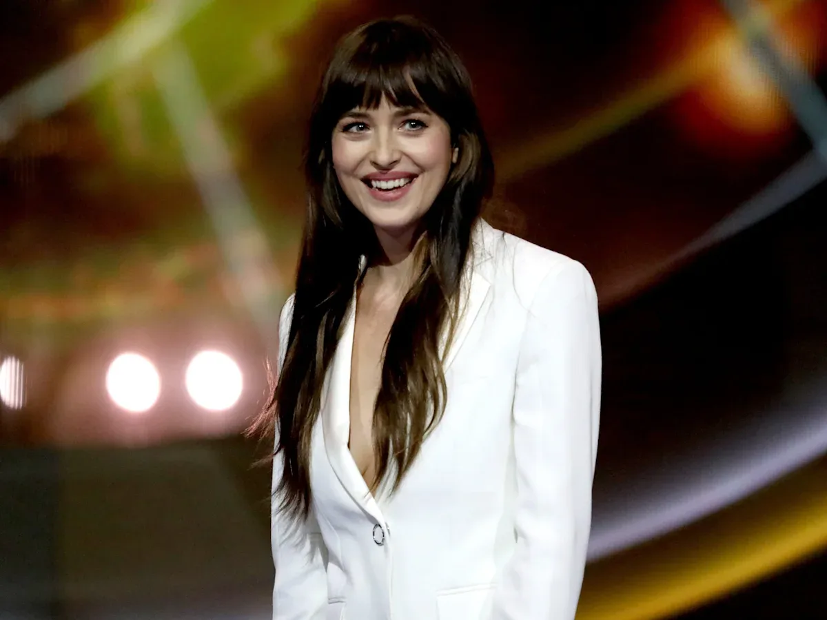 Watch Dakota Johnson laugh with Drew Barrymore about her viral 'Ellen Show' interview from 2019