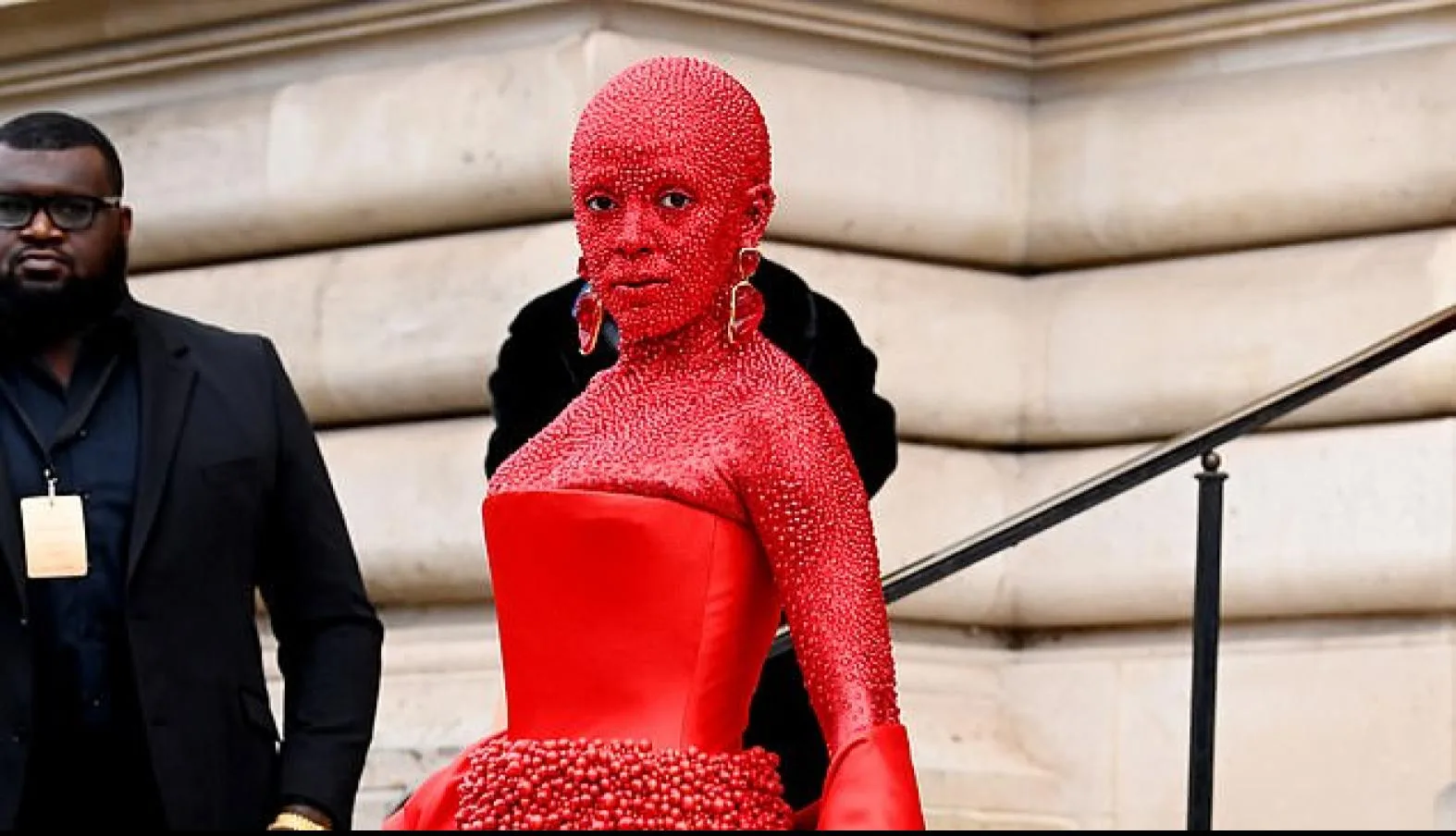 Doja Cat Paris Fashion Week Costume | Know Your Meme