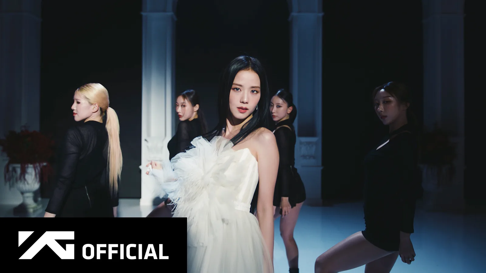 BLACKPINK JISOO Unveils Mesmerizing Aura with First-Ever ‘FLOWER’ Dance Performance