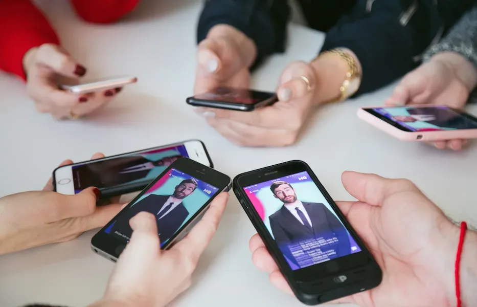 'It spread like a virus': Agencies are obsessed with HQ Trivia