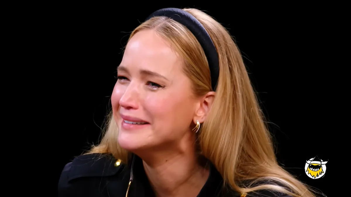 Jennifer Lawrence “What Do You Mean?” | Know Your Meme