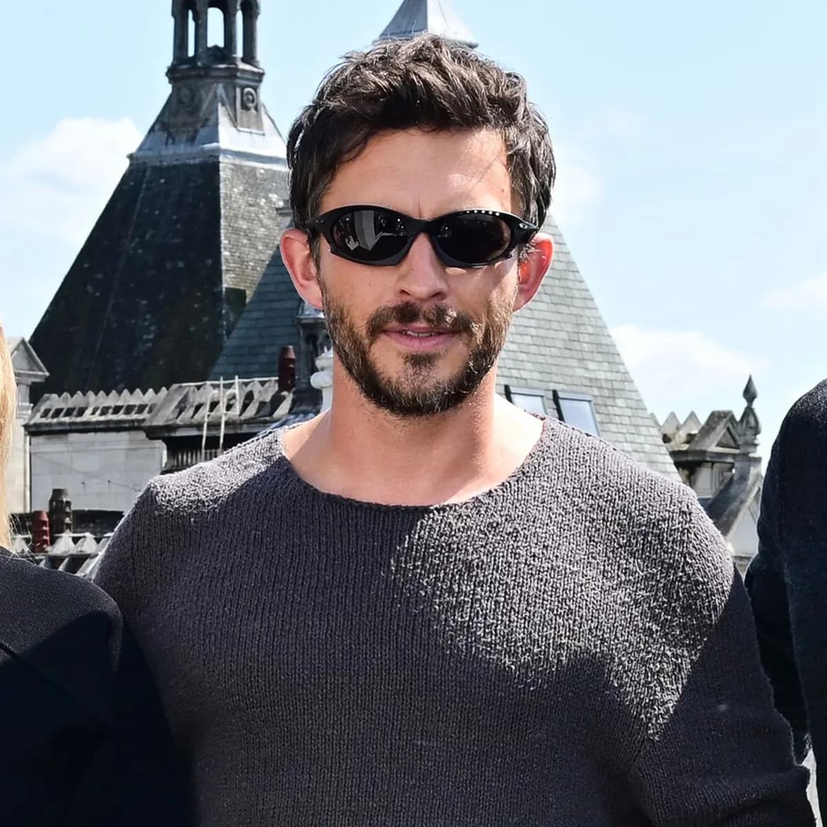 Jonathan Bailey Shows His Feet for Free on the Red Carpet—and the Internet Has Thoughts