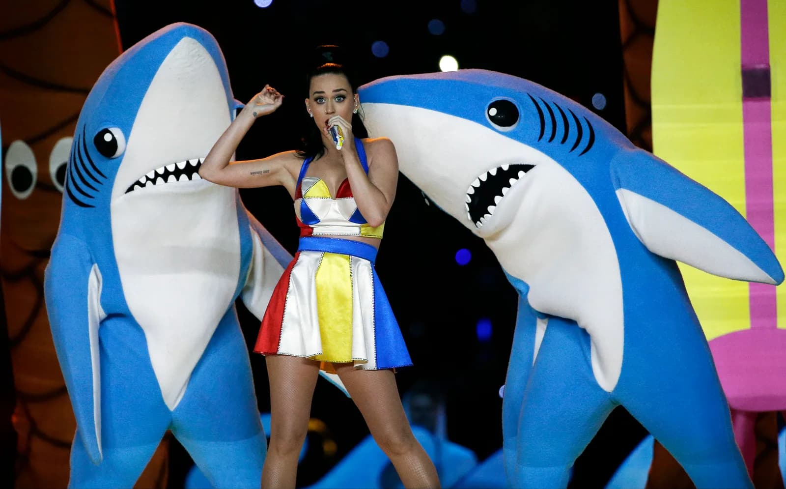 Katy Perry's dancing shark takes bite out of artist's idea