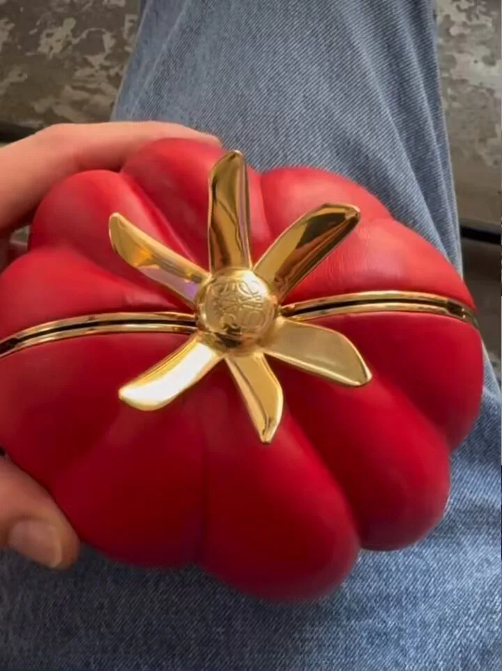 The devil works hard, but the Loewe team works harder.