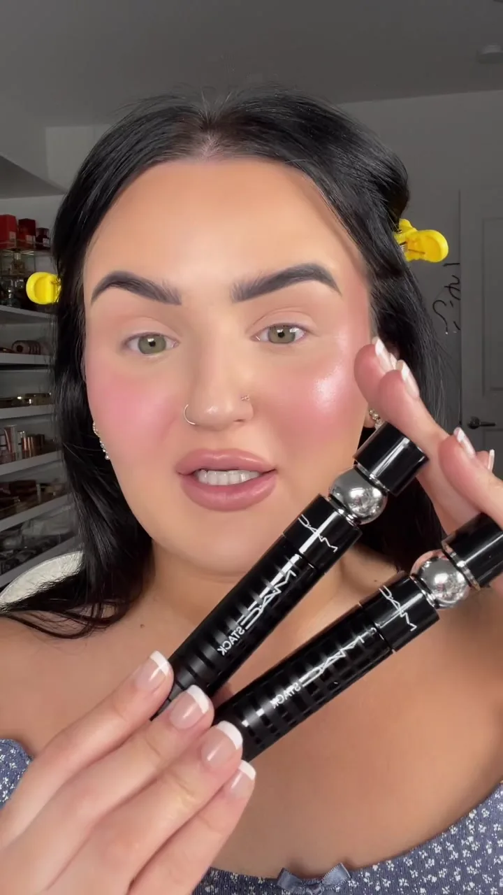 @kellyrosesarno this is easily one of the best mascaras I’ve ever used. #makeup #mascara #beauty