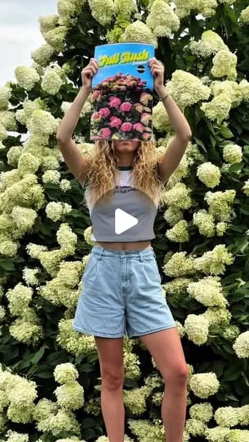 Miracle-Gro on Instagram: "It’s time to grow bigger and bolder 🤫🌳"