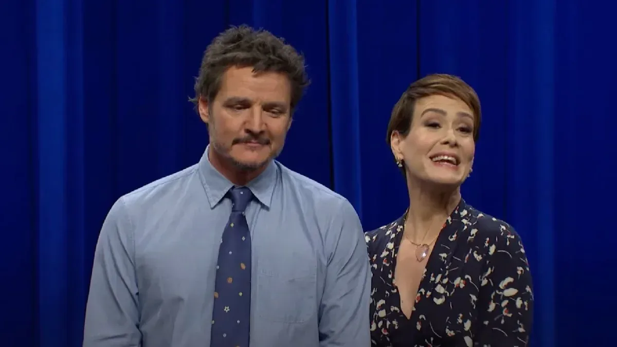 'SNL': Pedro Pascal and Sarah Paulson Officially – and Humbly – Accept Their Roles as 'Daddy' and Mommy' (Video)