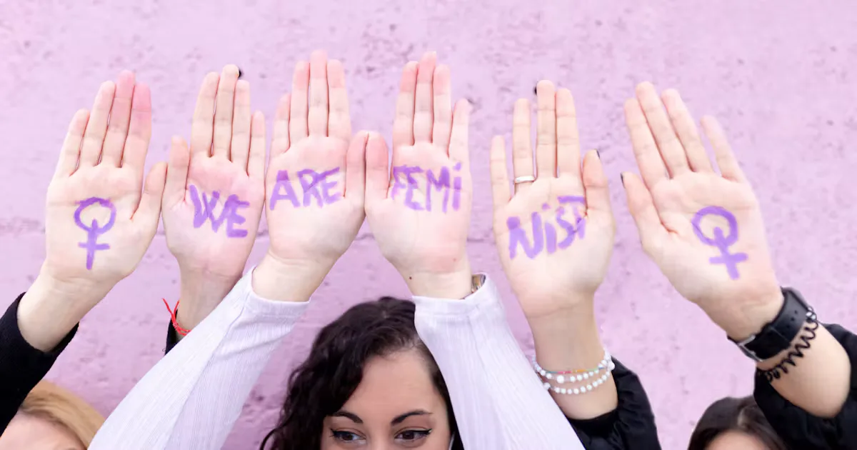 People Are Sharing Their “Unhinged” Ways Of Practicing Microfeminism
