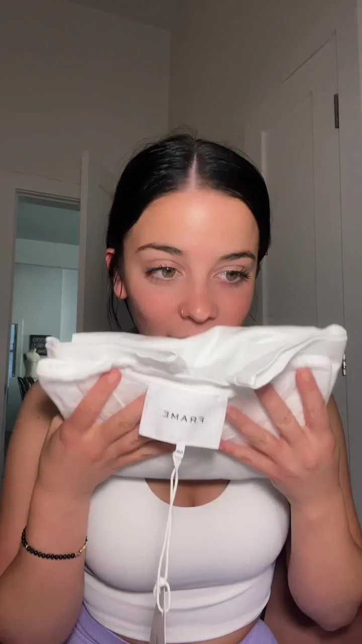 The scent of YOUR LOVER’S SKIN?! 🥰 #perfume #fragrance #fragrancetok #phlur