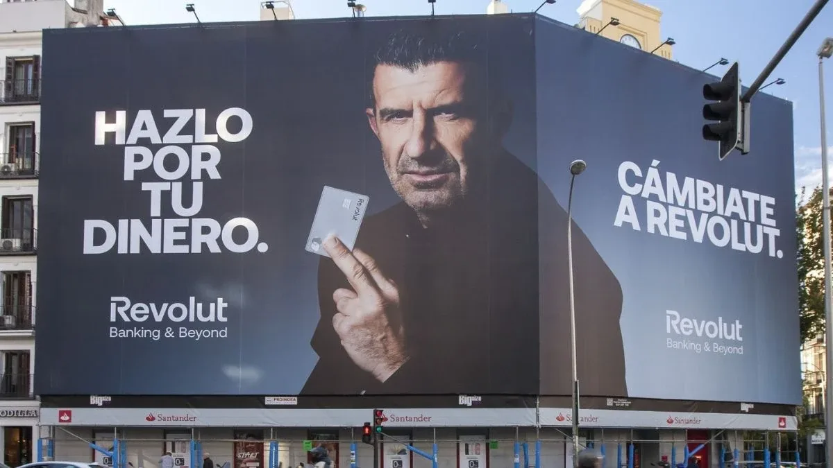 Revolut ficha a Figo para demostrar una "jugada maestra"