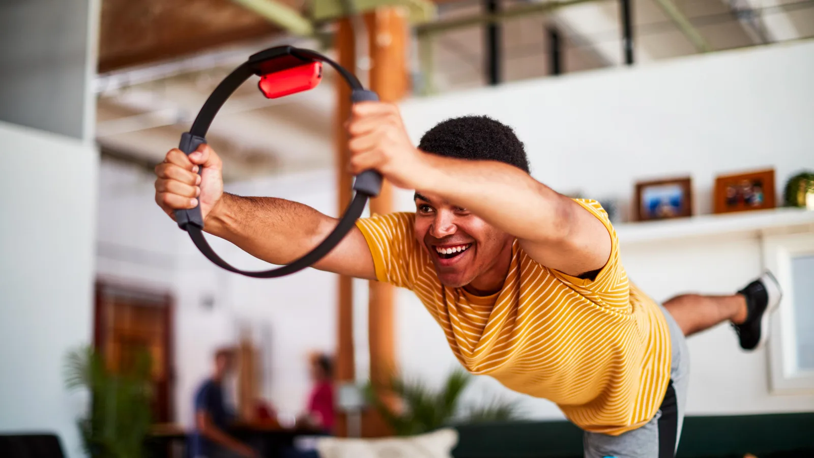 Switch_RingFitAdventure_lifestylephoto_06