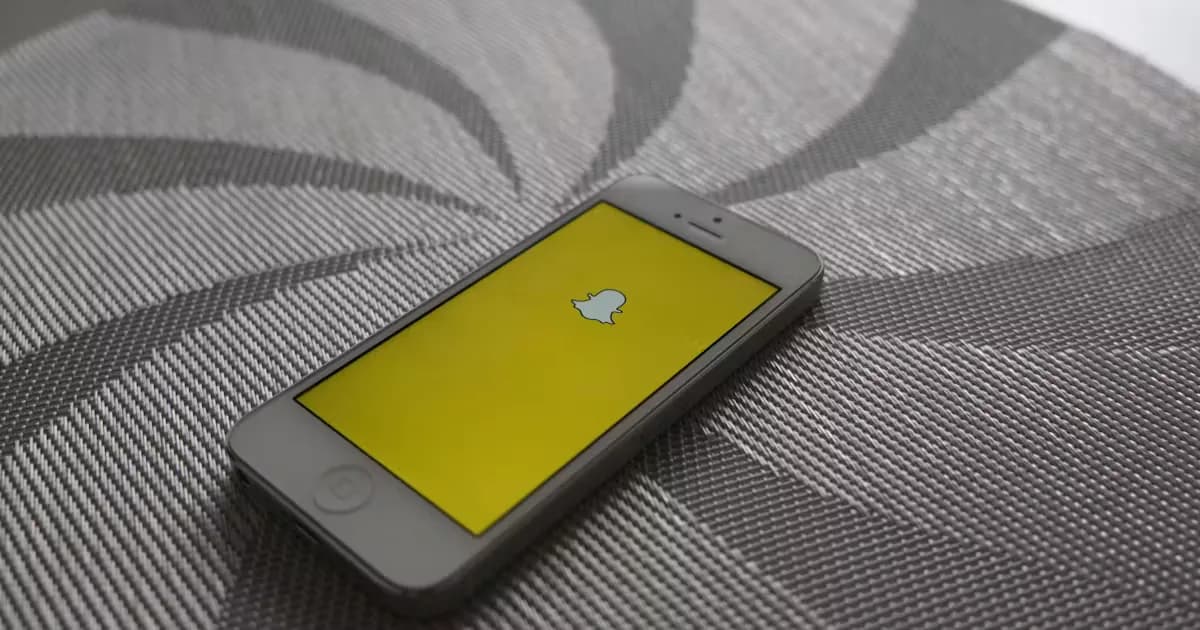 How Linking Sarahah to Snapchat Gives the App Legs