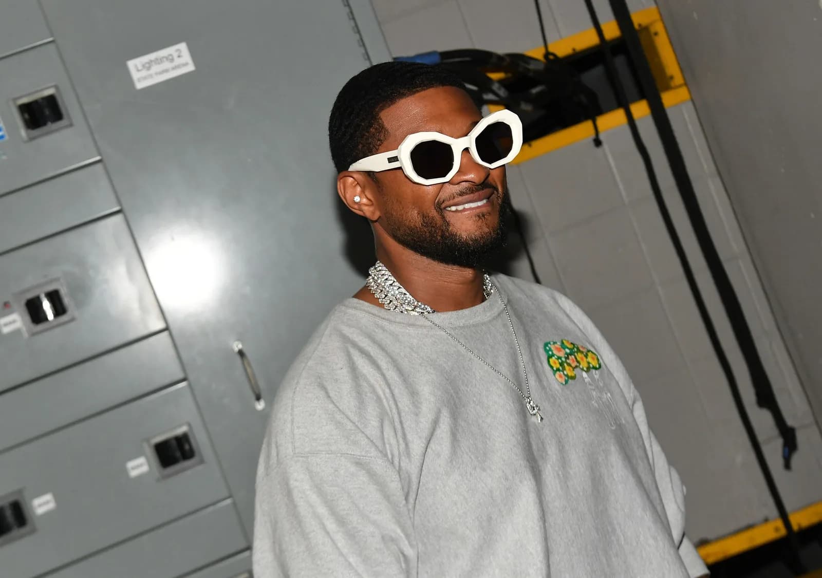 Usher Memed By Twitter After Tiny Desk Performance