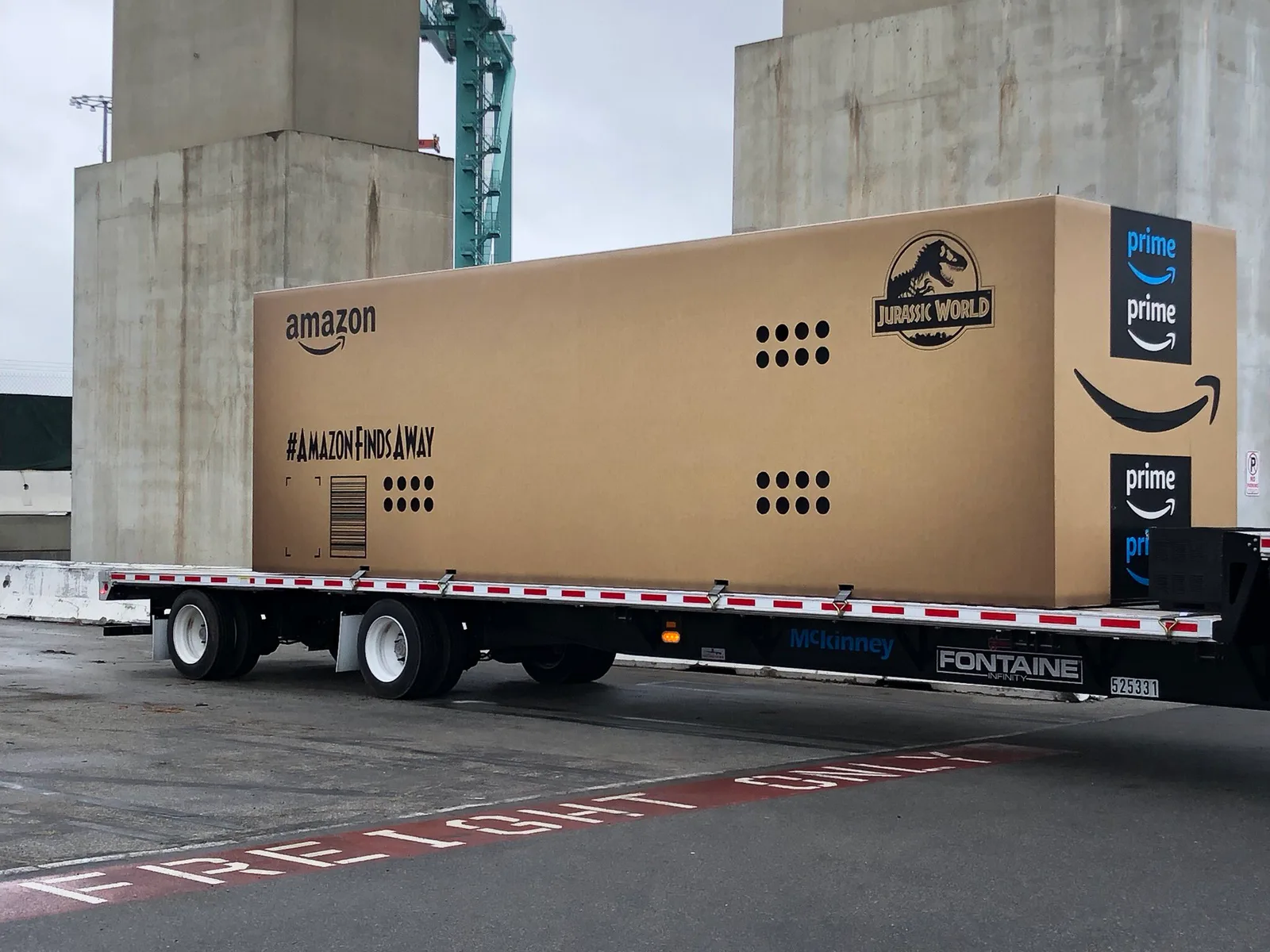Special delivery... #AmazonFindsAWay #JurassicWorld