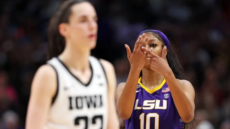 Caitlin Clark and Angel Reese in the 2023 title game