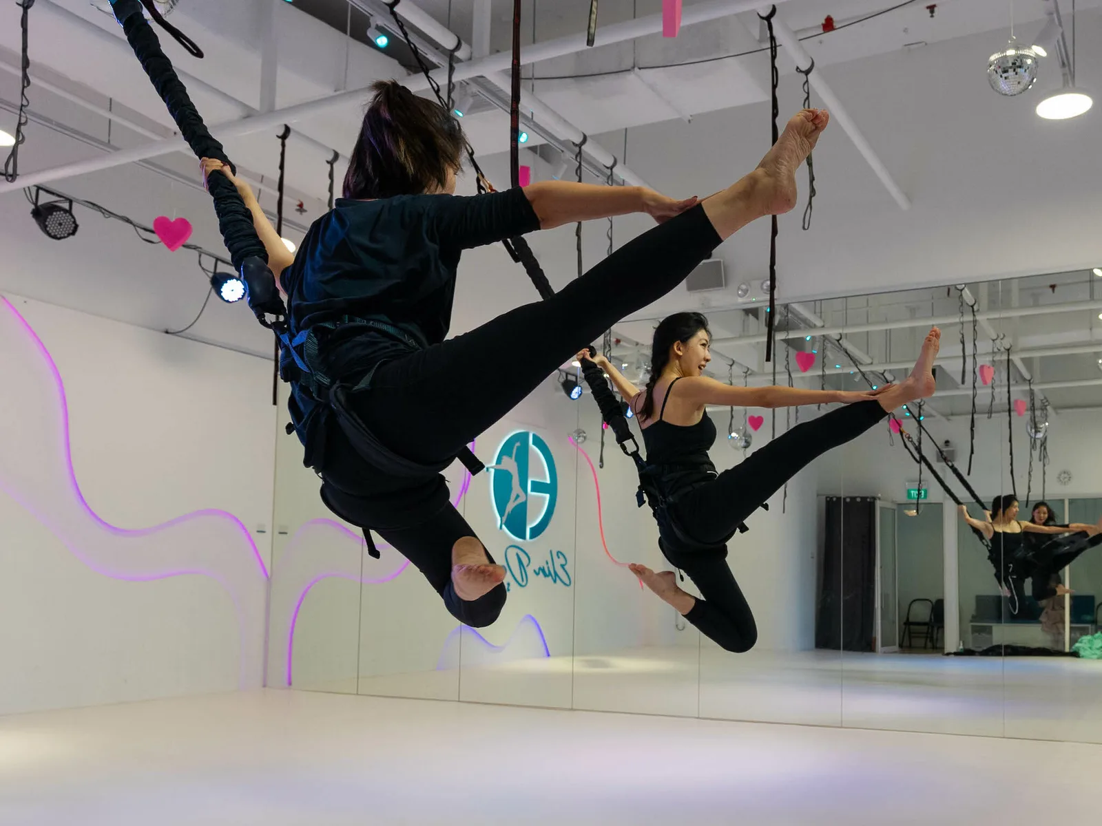 We tried bungee fitness and it's unlike any workout we've done before