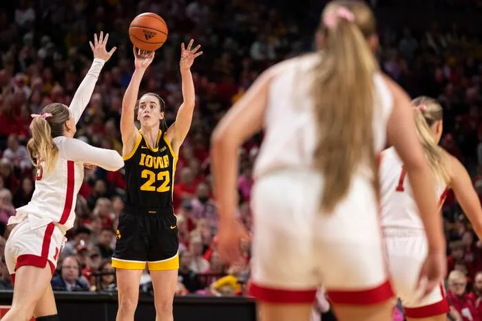 Caitlin Clark fans can expect to pay hundreds to get in door for her run at record Thursday