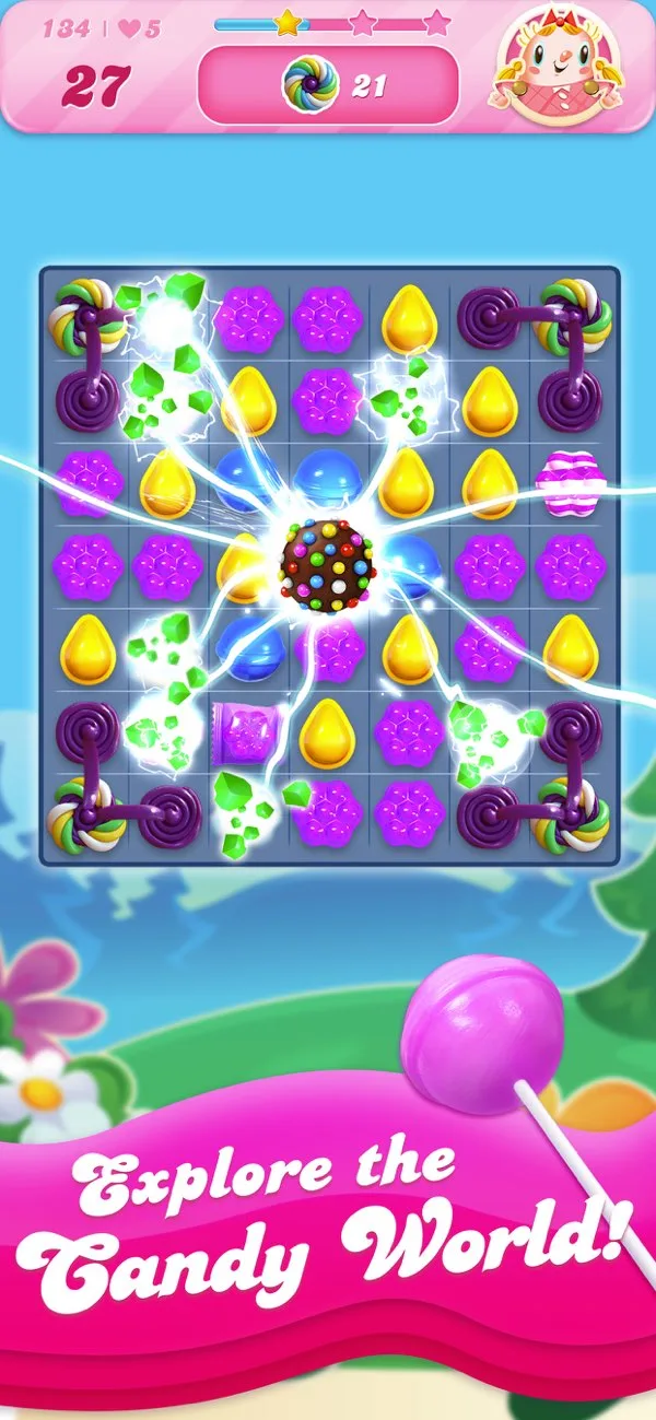 Candy Crush Saga board from the App Store screenshots