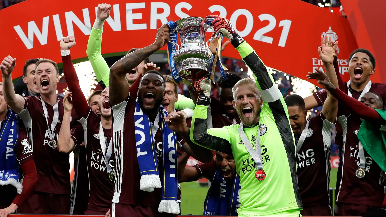 Tielemans rocket wins first FA Cup for Leicester