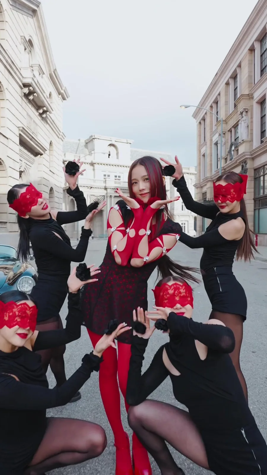Dance with #ME 🌺 #JISOO_FLOWER #지수꽃 #FLOWERchallenge #JISOO #지수 #BLACKPINK #블랙핑크
