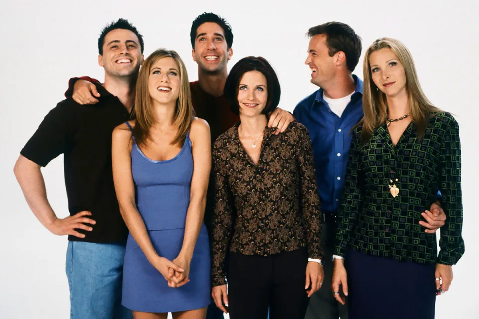 The six Friends cast members in a promotional photo