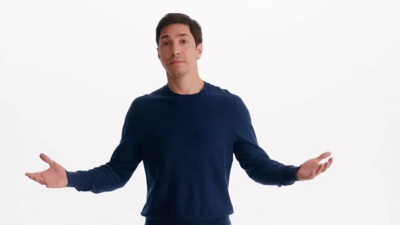 Justin Long switches sides in new Mac vs PC commercials | CNN Business