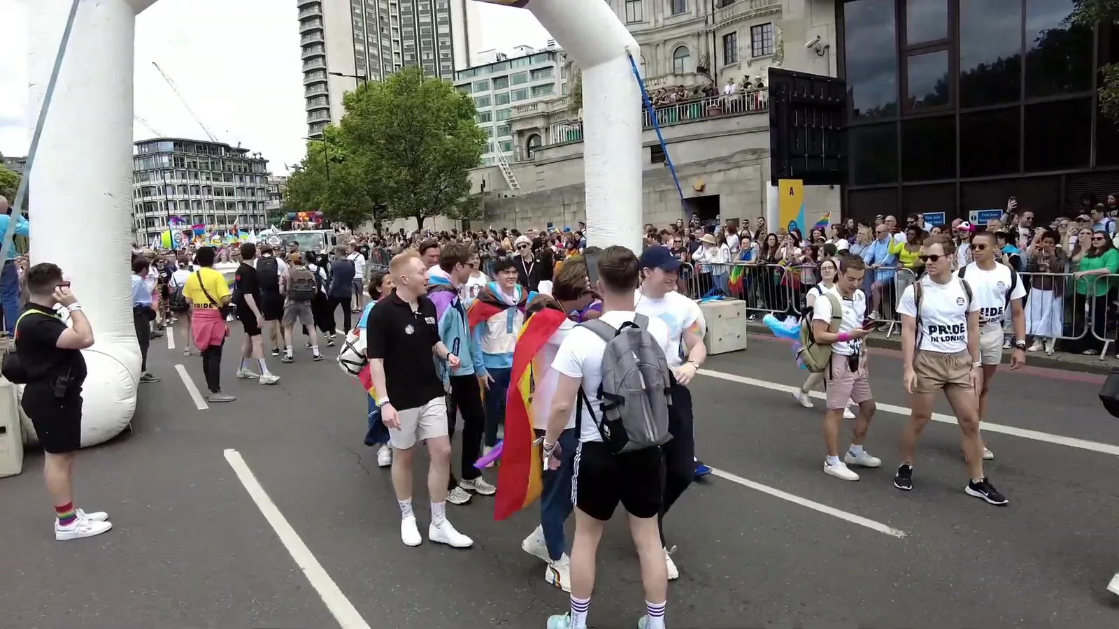 Heartstopper cast at Pride in London, CC BY 3.0; Commons marks the external licence review as pending.