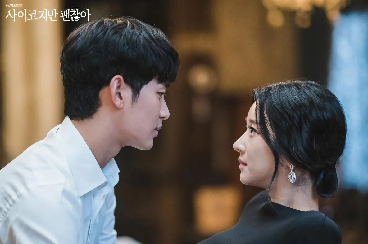 Popular tvN drama series “It’s Okay to Not Be Okay” has been slapped with a warning by the Korea Communications Standards Commission for sexually suggestive and inappropriate scenes.