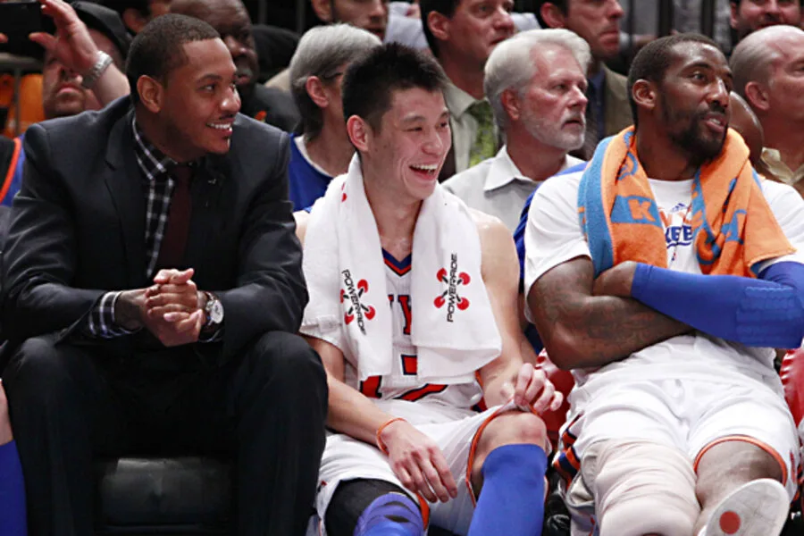 Lin on the Knicks bench
