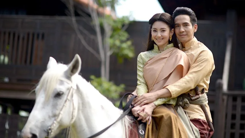 Love Destiny’s lead characters rode a white horse in Channel 3’s series artwork.
