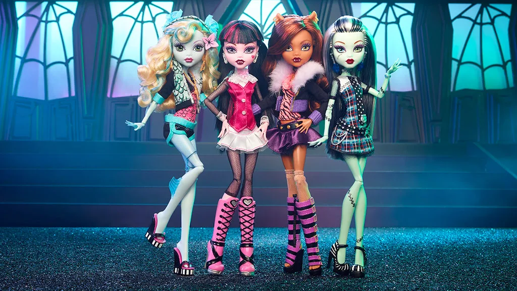 Monster High dolls Lagoona, Draculaura, Clawdeen and Frankie