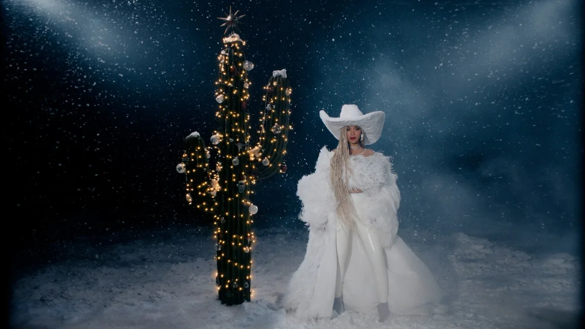 Beyoncé beside a Christmas tree in the Netflix teaser