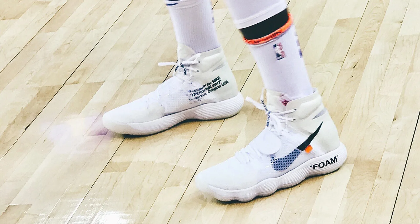 Draymond Green Pulls Out Off-White x Nike Hyperdunk 2017 for Warriors Season Opener