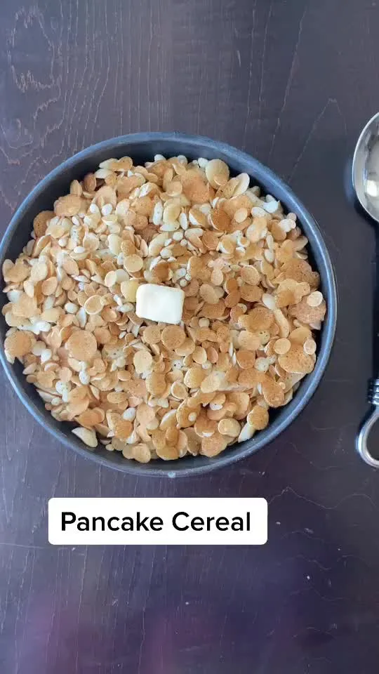 Pancake dip n dots 🥞 This was a joke but actually tasted amazing #breakfast #pancake #tiktokdiy #positivevibes #cooking #keepingbusy #passover