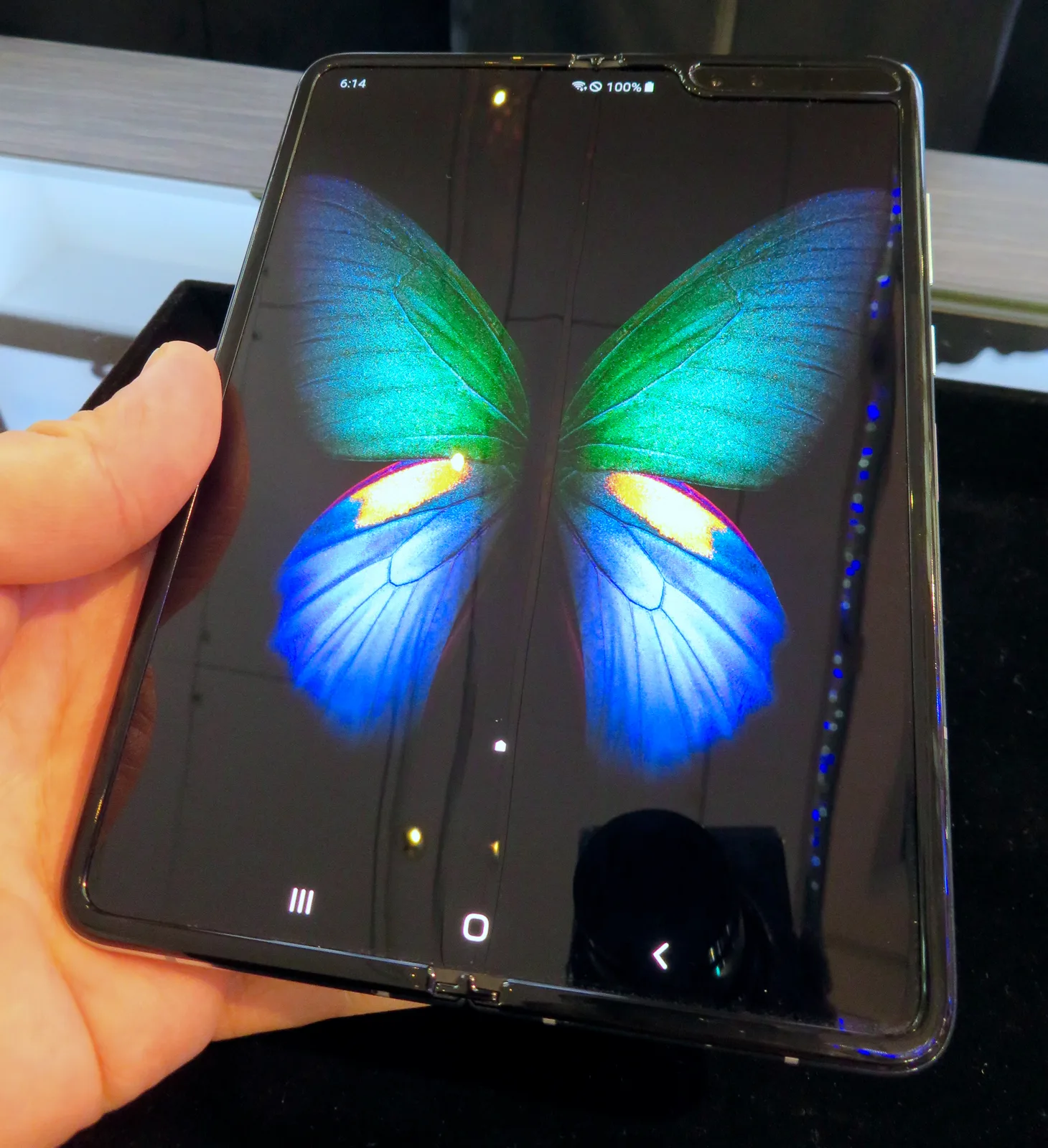 Samsung Galaxy Fold photographed by KKPCW, December 2019; CC BY-SA 4.0.