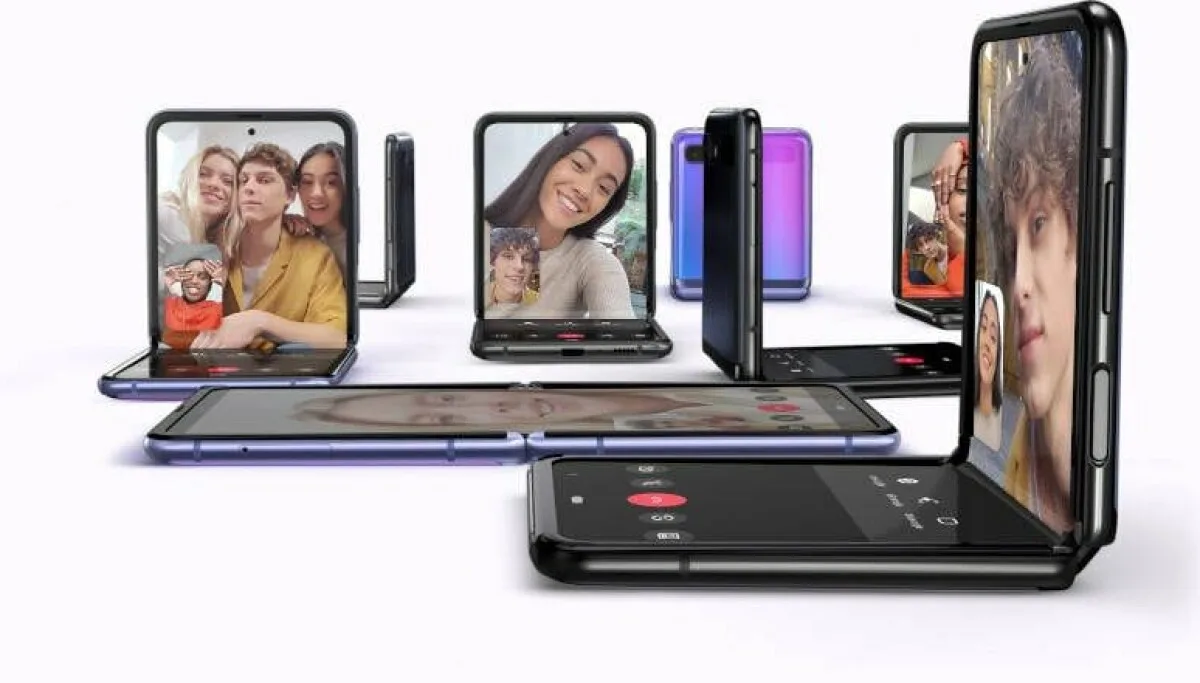 Don't Flip out or anything, but the 'flexible glass display' on Samsung's latest pholdable doesn't behave like glass