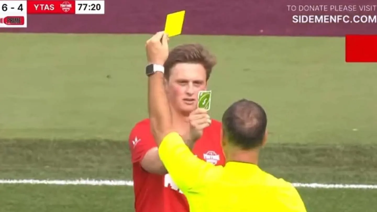 YouTuber Max Fosh Brilliantly Rebuffed Ref’s Yellow Card, and Fans Were Awestruck
