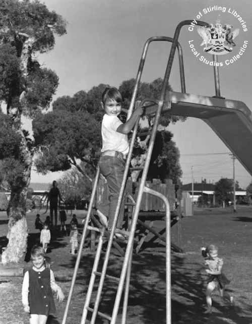 Second edited photograph from Victor Surge's original Slender Man post.