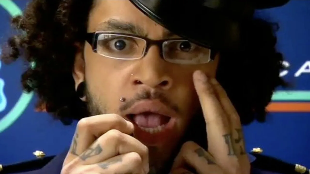 Cobra Starship's "Snakes on a Plane (Bring It)" video