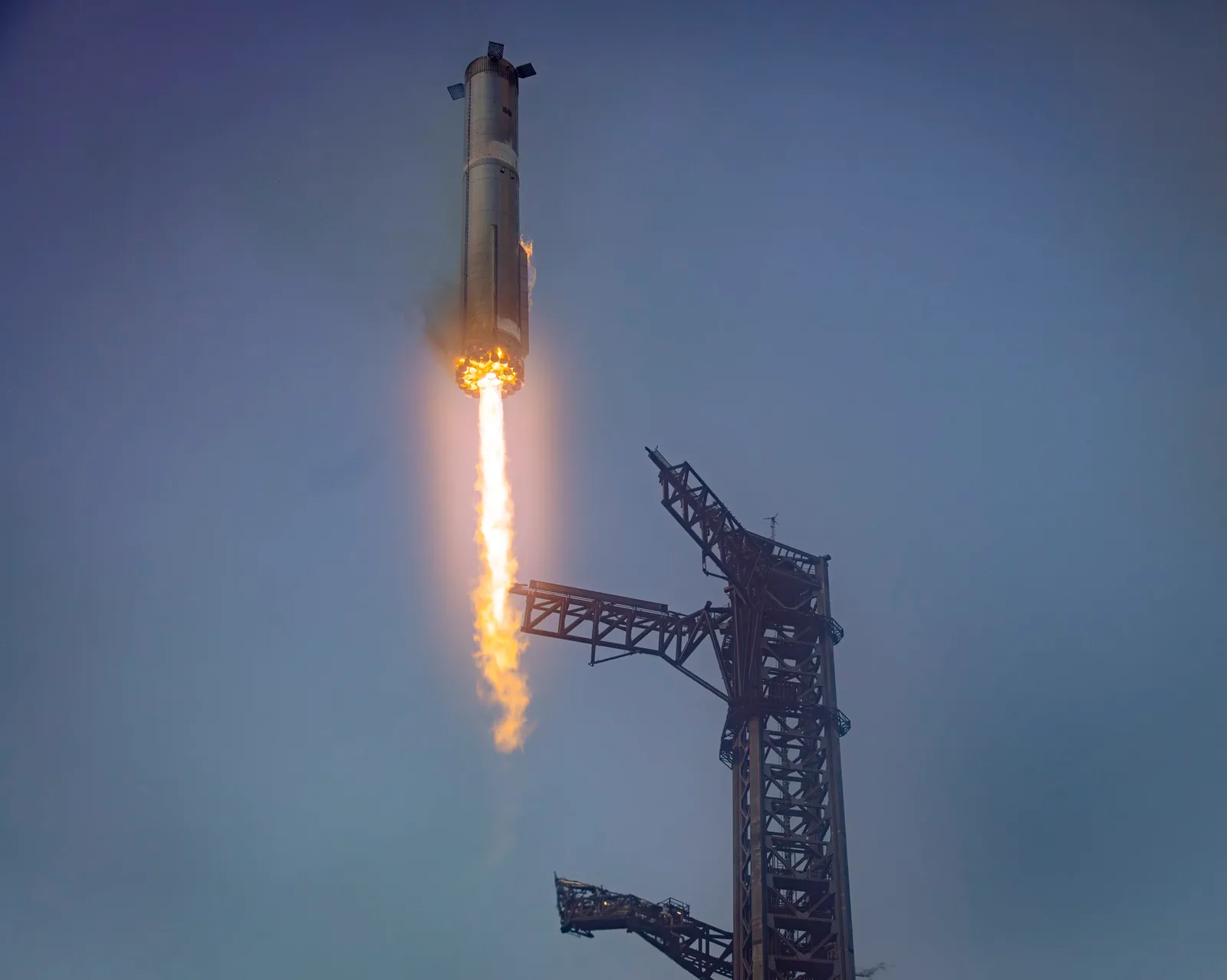 Even rockets need hugs 🥰