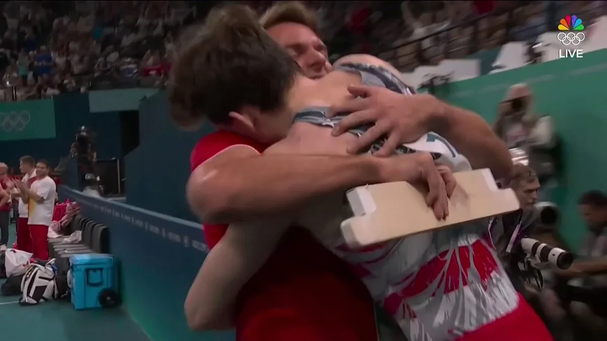 Stephen Nedoroscik had to score big on pommel horse for Team USA in the last rotation… AND HE DID. 🤯 📺: NBC and Peacock