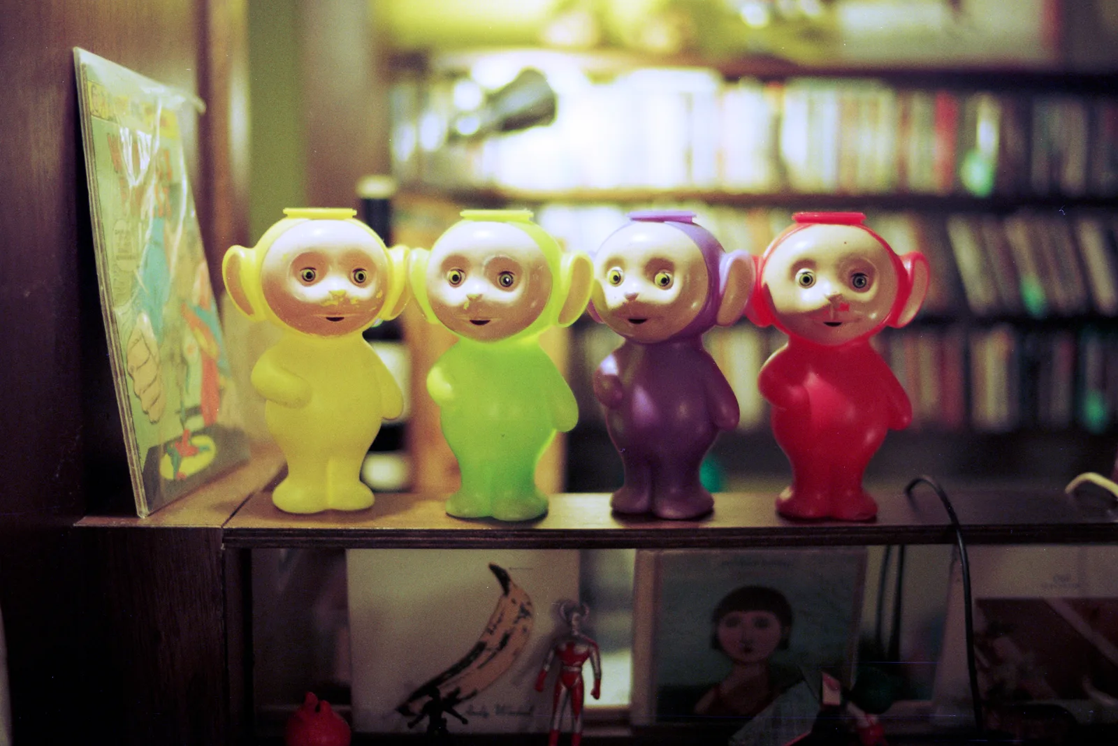 Teletubbies figures photographed in Taipei on 28 December 2011; Creative Commons Attribution 2.0.
