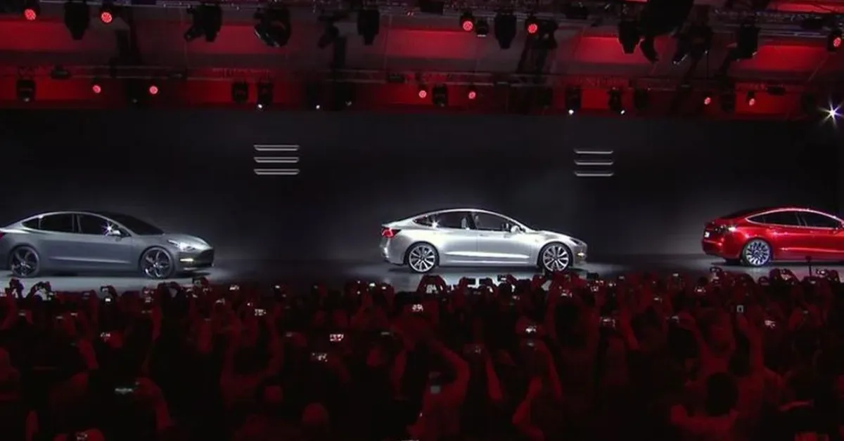 Tesla has now over 325,000 Model 3 reservations - timeline of reservation updates
