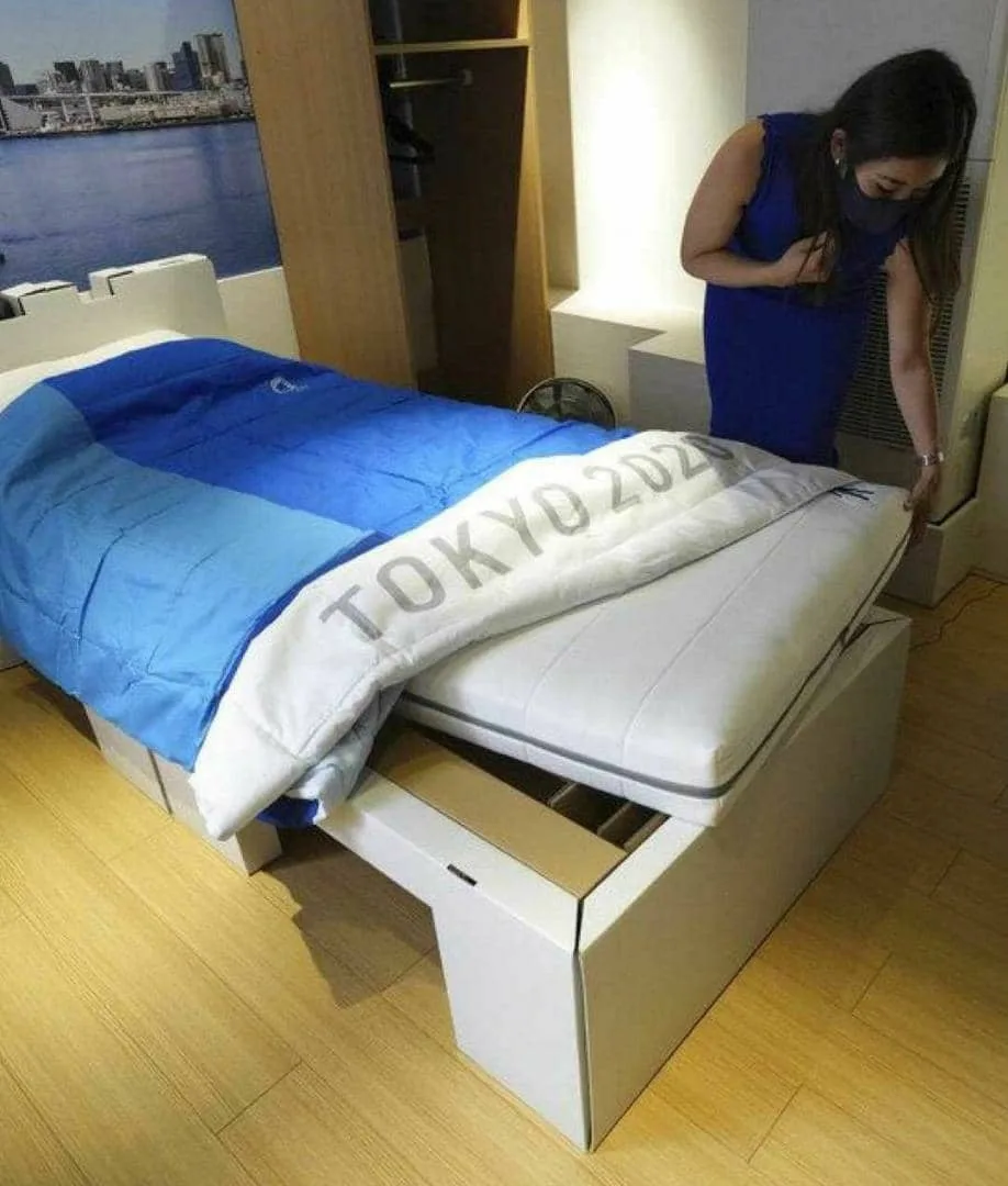 📣📣 La villa de los #JuegosOlimpicos tendrá camas #AntiSexo Son reciclables (hechas de cartón), para evitar que los atletas tengan relaciones sexuales durante la competencia. Así que cama en el…
