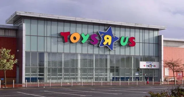 A Toys "R" Us store exterior